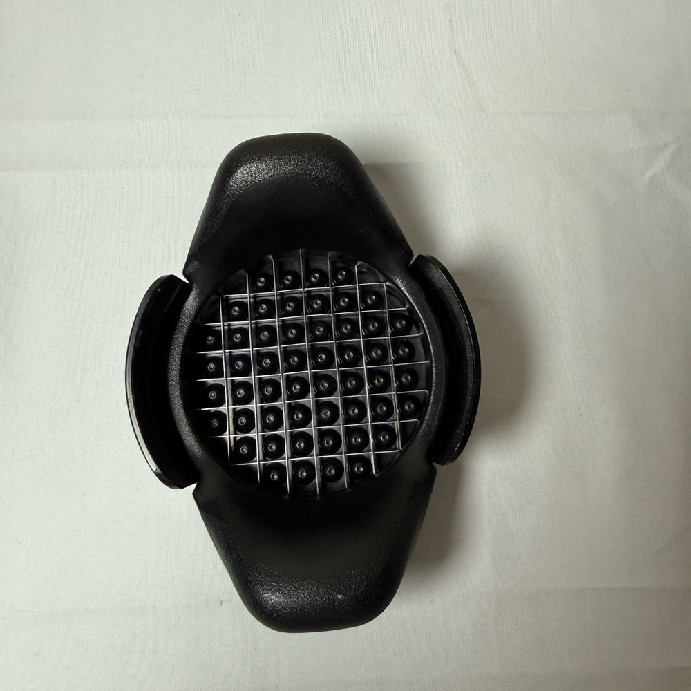 Pampered Chef French Fry Cutter - Picture 2 of 5